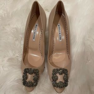 Nude Manolo Blahnik Leather Hangisi Pumps 70mm